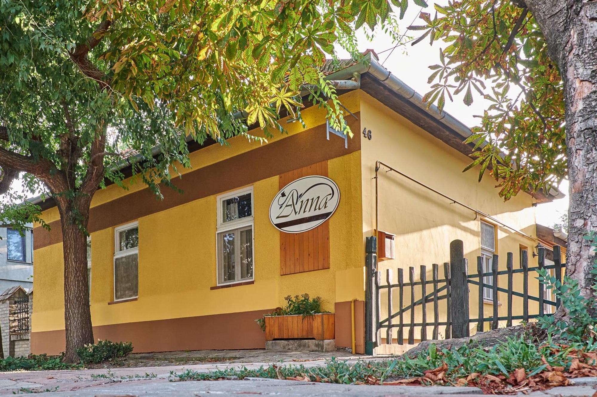 Ana Guesthouse Senta Exterior photo